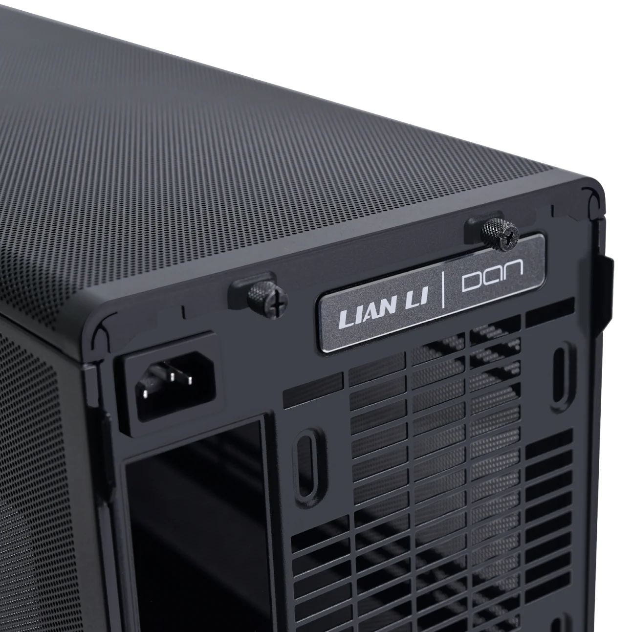 Lian Li A3- mATX sort